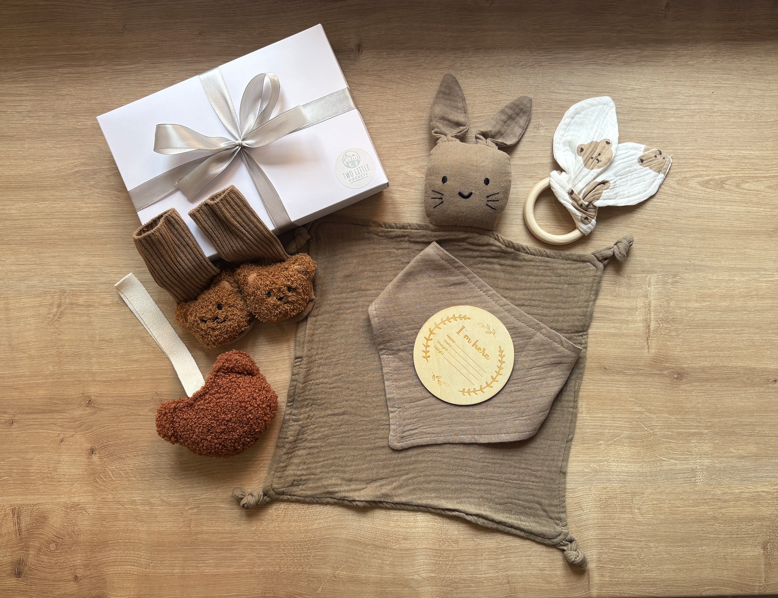 Baby gift set with name personalisation - Brown - With gift box 3