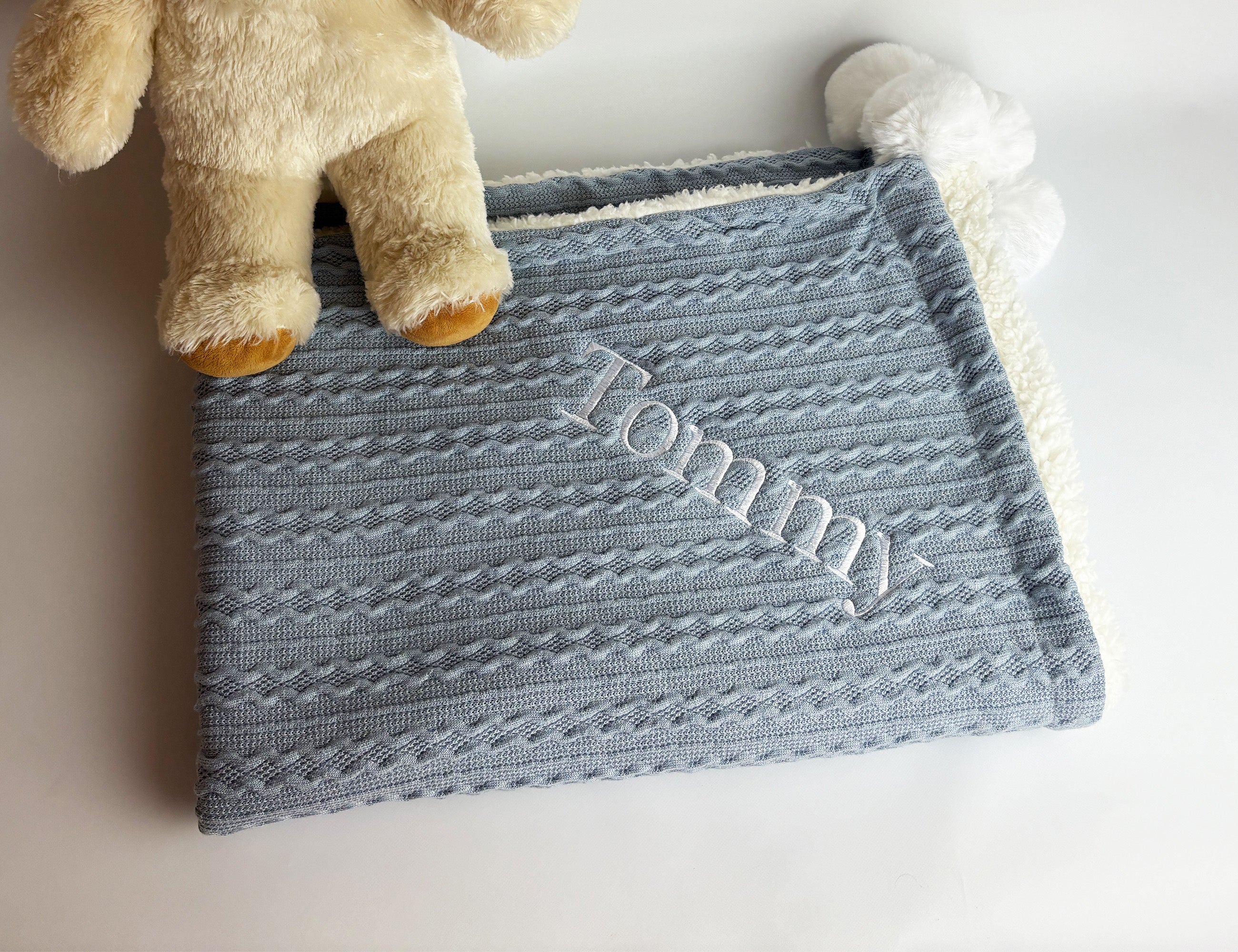 Blue baby blanket with name personalisation 2