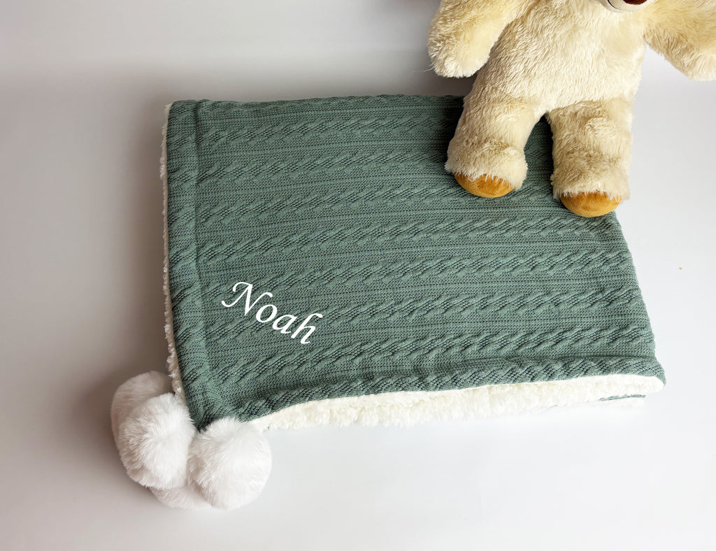 Green baby blanket with name personalisation 1