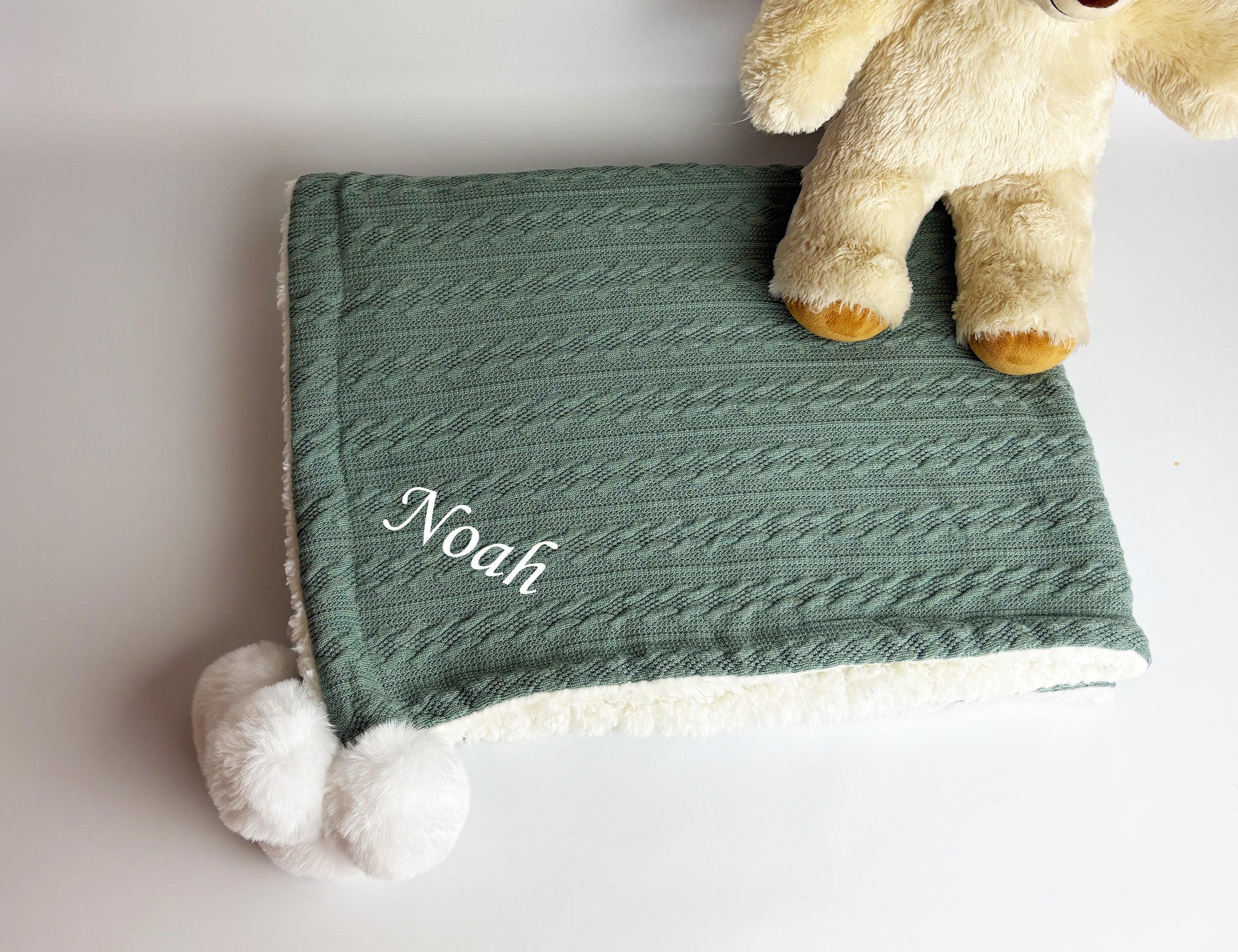 Green baby blanket with name personalisation 1