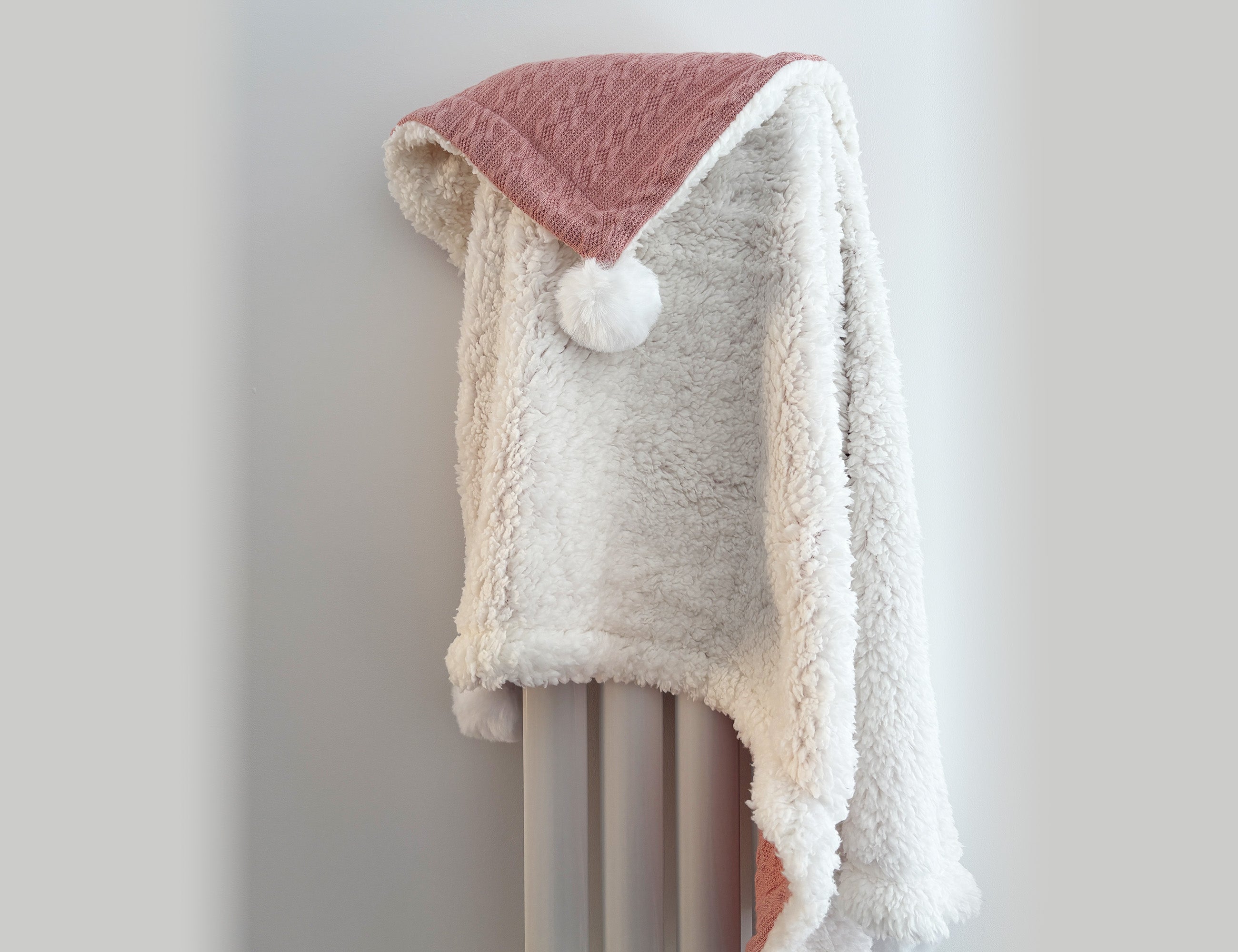 Pink baby blanket with name personalisation 3