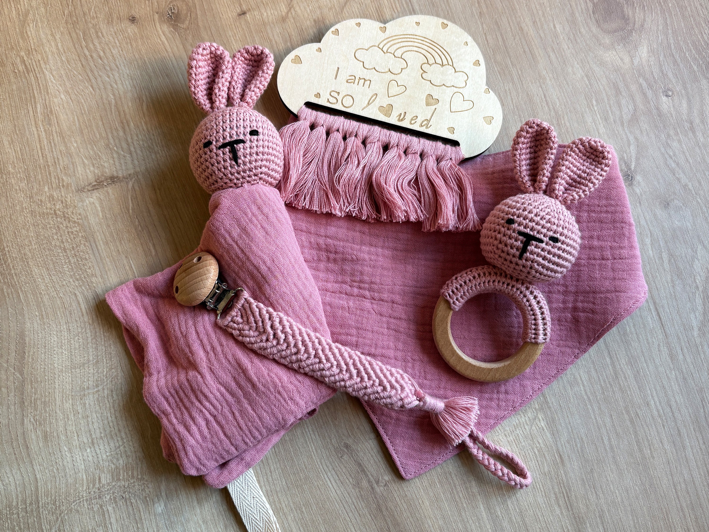 Pink 5 piece baby gift set. Baby shower present in gift box - 2